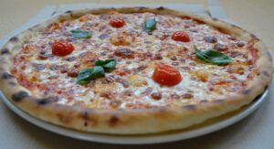 Pizza Margherita Royal Timisoara